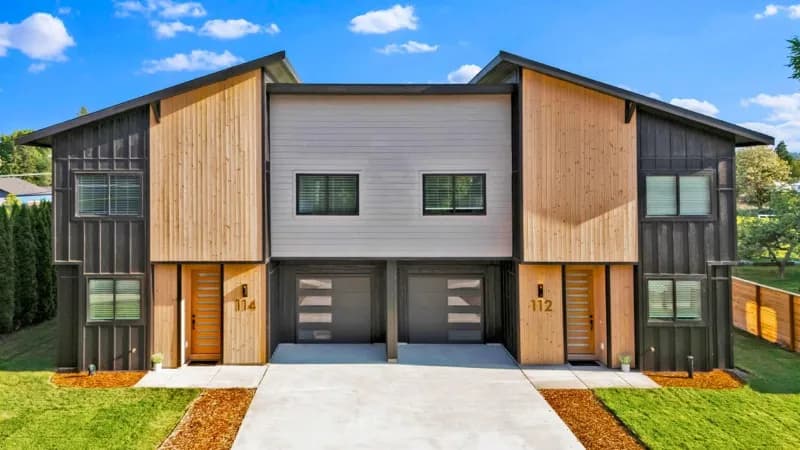 Duplex front elevation with dual entries